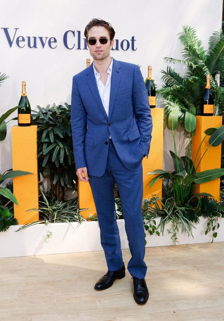 Robert Pattinson wears Dior.